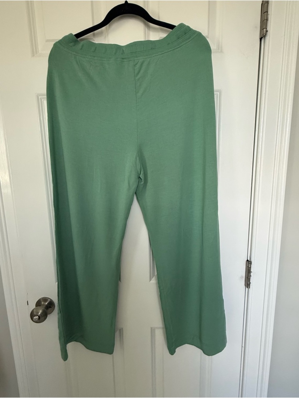 NWOT LAKE Relax Lounge Pants Set in Boxwood Green - Picture 7 of 10